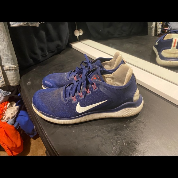 Women’s Nikes - Picture 2 of 3